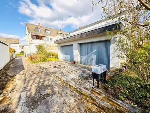 8. Garagen - 