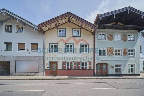 Straßenseite Haus - Im Herz der Altstadt - wohnen, arbeiten, entwickeln