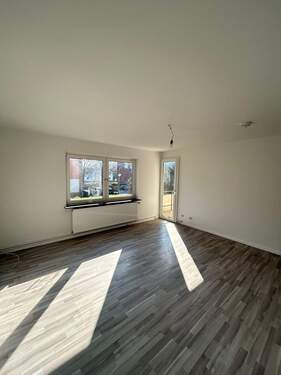 Wohnzimmer - 3 Zimmer Etagenwohnung zur Miete in Seesen