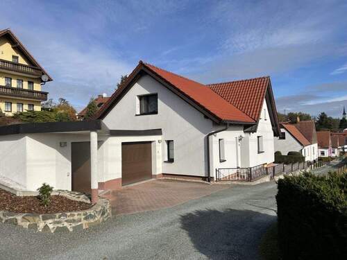 Bild 2 - Einfamilienhaus zum Kaufen in Schleiz