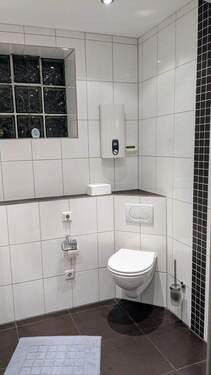 Bild 3 - 6 Zimmer Einfamilienhaus in Neuhofen