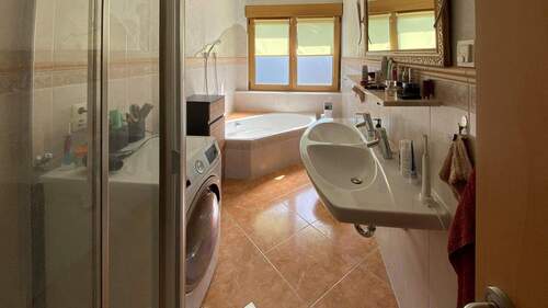 Badezimmer Dachgeschoss - 