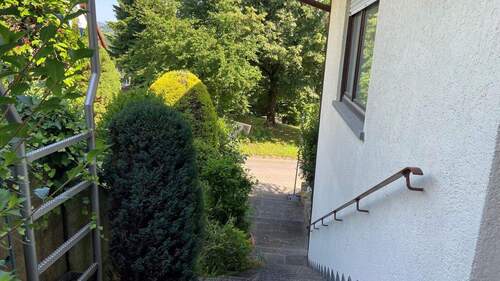 Treppenaufgang von oben - Mehrfamilienhaus, Wohnhaus mit 235,00 m² in Oberkirch zum Kaufen