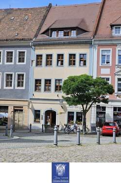 Hausansicht - Charmante und individuelle Wohlfühlwohnung mit traumhaften Stuckdecken!