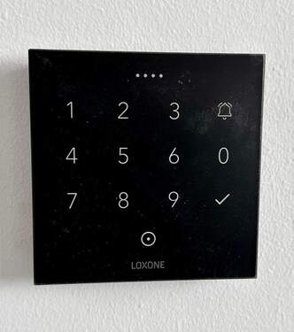 Zutritt 24/7 mit Loxone-Transponder - 