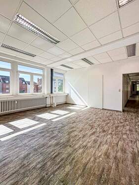 Büro / Behandlungsraum - 