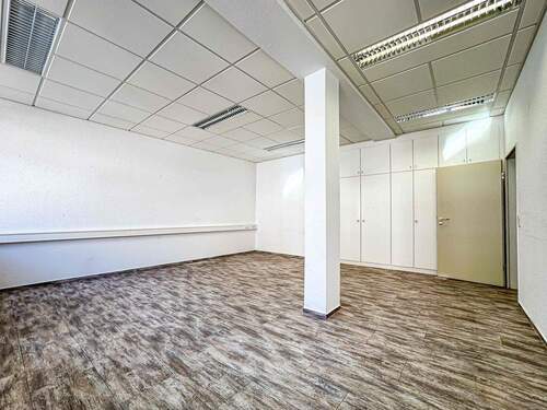 Büro / Behandlungsraum - 