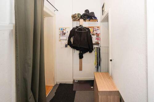 Flur - Etagenwohnung mit 43,30 m&sup2; in Meißen zum Kaufen