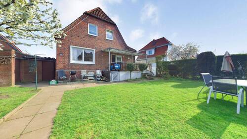 Hausansicht - Freistehendes Einfamilienhaus mit viel Platz für die ganze Familie in guter Lage von Borghorst