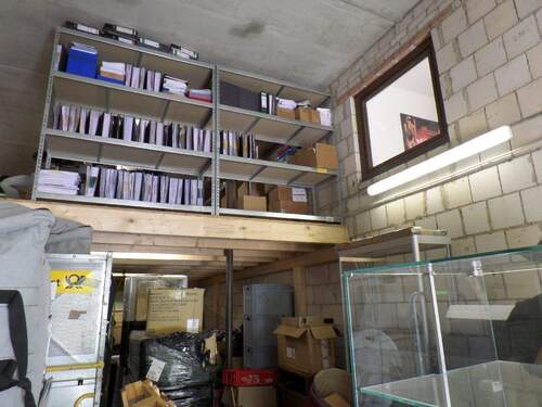 Lagerfläche - Wohnen und Arbeiten unter einem Dach: Ideal für Selbständige und Versandhändler!