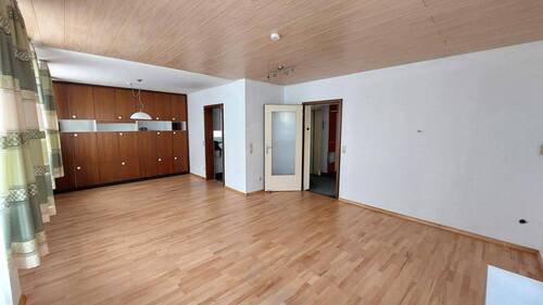 Wohn- und Esszimmer - 5 Zimmer Einfamilienhaus in Kippenheim