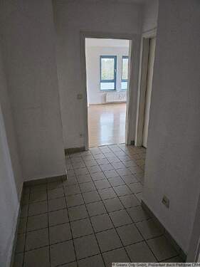 Flur Blick in den Wohnbereich - 