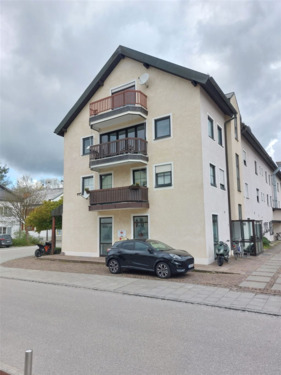 Süd-Ansicht - 3 Zimmer Etagenwohnung zum Kaufen in Traunreut