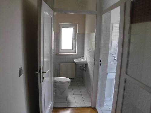2. OG Toilette - 