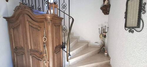 Schöne Treppe zum Dachgeschoss - 