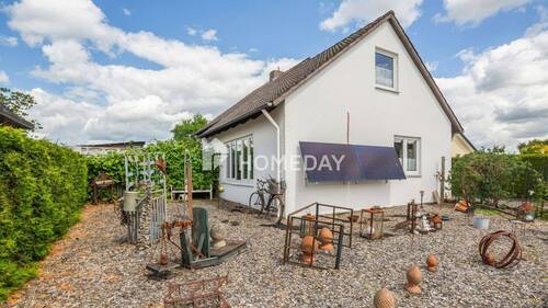 Außenansicht 3 - 5 Zimmer Einfamilienhaus in Neumünster