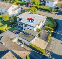++ KRAG Immobilien ++ Zwei Generationen: Hauptwohnung mit Weitblick, unten Terrasse ++ - Bischoffen