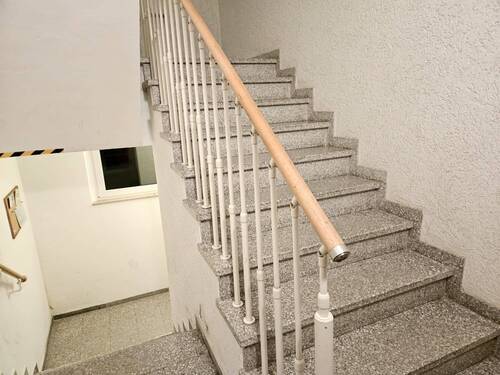 Treppenhaus - Etagenwohnung mit 59,00 m² in Halle zum Kaufen