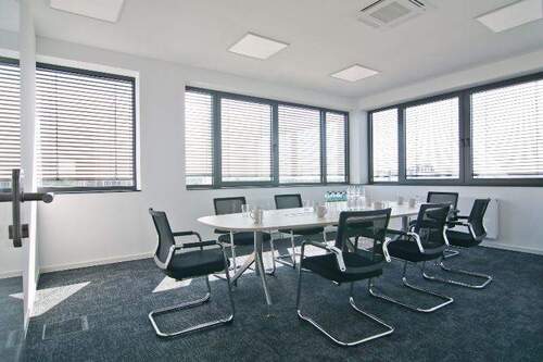 Meetingraum - Büro mit 45,00 m&sup2; in Monheim am Rhein zur Miete