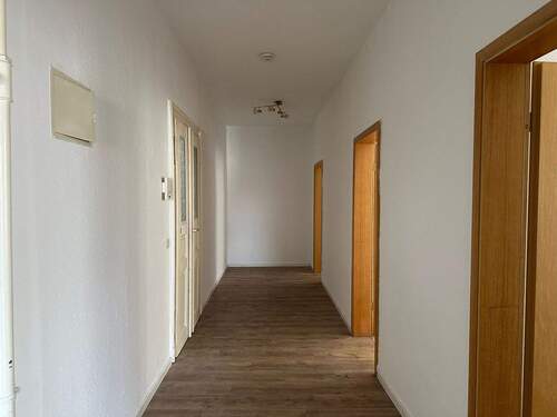 Flur - 3 Zimmer Etagenwohnung in Leipzig