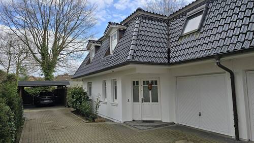 Eingang - 5 Zimmer Einfamilienhaus in Hamburg