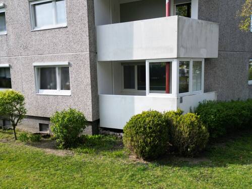 Außenanicht - Balkon - 3 Zimmer Etagenwohnung zum Kaufen in Wolfsburg
