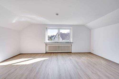Wohnbereich - 1 Zimmer Mehrfamilienhaus, Wohnhaus in Unterschleißheim