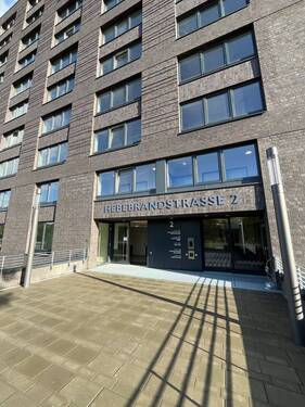 Hausansicht - 4 Zimmer Etagenwohnung in Hamburg