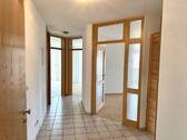Diele - Etagenwohnung mit 79,00 m² in Pleinfeld zur Miete