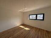 Kinder- oder Arbeitszimmer - 