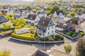 Aufnahme aus der Vogelperspektive - 4 Zimmer Einfamilienhaus in Eschenburg