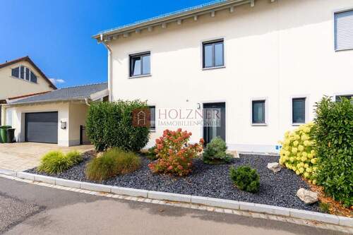 Ansicht - 5 Zimmer Doppelhaushälfte in Altdorf