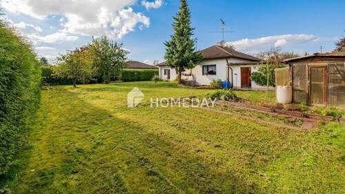 Garten 1 - 5 Zimmer Bungalow in Amberg