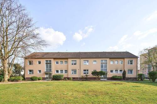 Vorderansicht - 3 Zimmer Etagenwohnung zur Miete in Dormagen