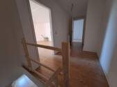 Flur - Etagenwohnung mit 90,00 m&sup2; in Bernburg zur Miete