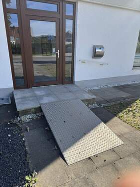 Zugang barrierefrei - Büro in Fischach