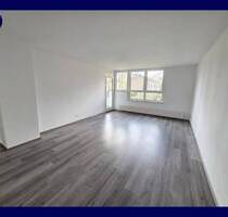 Nur noch einziehen! 3 Zimmer mit Balkon, frisch gestrichen, separate Küche, Wannenbad + Gäste-WC - Gladbeck Zweckel