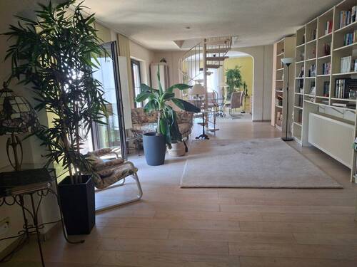 H 544 OG Galerie.jpg - 7 Zimmer Mehrfamilienhaus, Wohnhaus zum Kaufen in Landau in der Pfalz