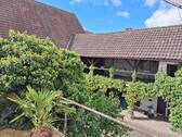 H 544 OG Terrasse blick auf die Scheune.jpg - 7 Zimmer Mehrfamilienhaus, Wohnhaus in Landau in der Pfalz