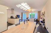 Wohn- und Essbereich - 3 Zimmer Etagenwohnung zum Kaufen in Hürth