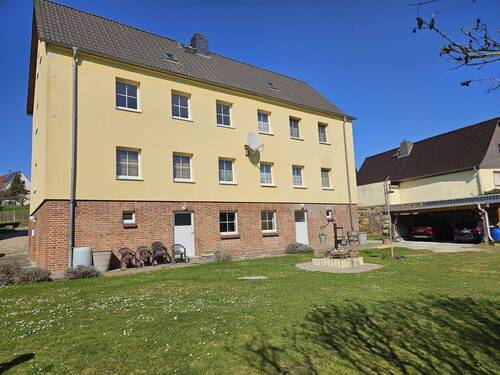 Ansicht - Mehrfamilienhaus in Stößen - 190.000,00 EUR Kaufpreis, ca.  250,00 m² Wohnfläche
