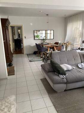 Einliegerwohnung 2: Wohn-Essbereich - 