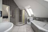 Bad mit Wanne+Dusche - 