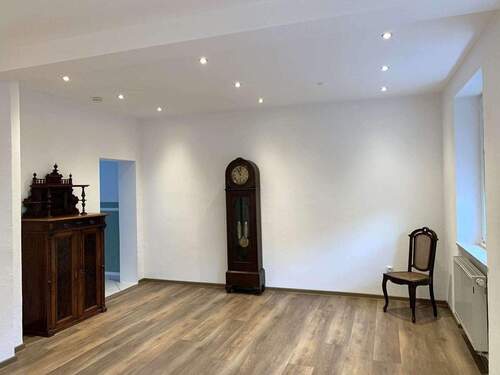 Blick in den Wohnbereich EG - - 