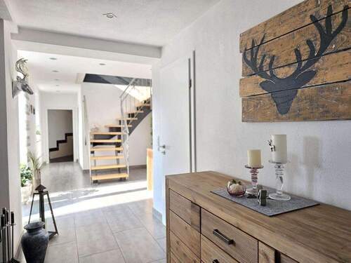 Liebe zum Detail - 9 Zimmer Mehrfamilienhaus, Wohnhaus zum Kaufen in Hirschaid