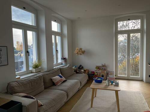 Wohnzimmer - 1 Zimmer Einfamilienhaus in Naila