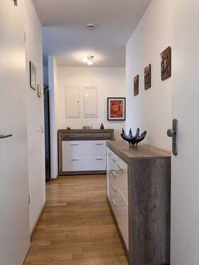 Flur - 3 Zimmer Etagenwohnung in Kirchheim bei München