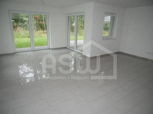 Wohn- Esszimmer - 