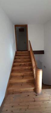 Treppe zur Wohnung.jpg - 