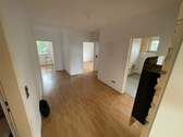 Flur - Unistadt-Lage! Vermietungssichere 4-Zimmer-Wohnung mit Zukunft!